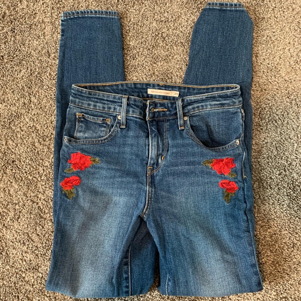 Levi’s 721 High Rise Skinny Jeans